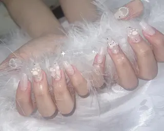 ネイル RINA 🤍のネイルデザイン