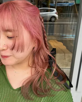 ロング 藤井 美歩/赤髪のヘアスタイル