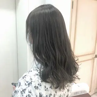 セミロング カラー TRENCH 自由が丘所属・TRENCH　相澤 果歩のヘアスタイル