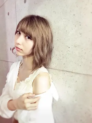 ミディアム カラー 渋谷宮益坂 omoのヘアスタイル