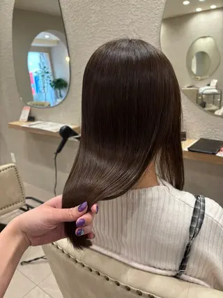 セミロング 透明感カラー⭐️🌈 野村玲美のヘアスタイル