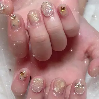 ネイル LUANA所属・LUANA ジュリのネイルデザイン