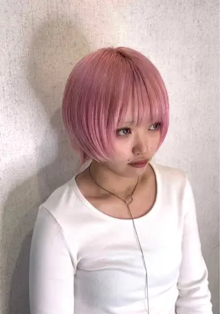 ショート wistell所属・ハイトーン/艶カラー sarina🩷のヘアスタイル