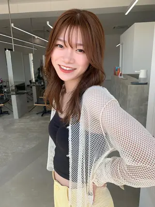 セミロング カラー YU KIのヘアスタイル