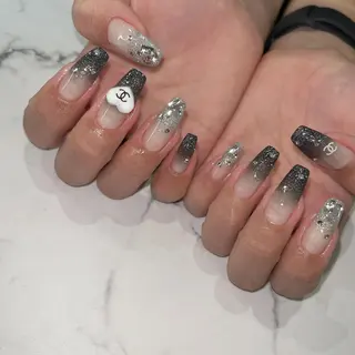 ネイル NEO Beauty Salon所属・𝐍𝐄𝐎 𝐉𝐔𝐑𝐈のネイルデザイン