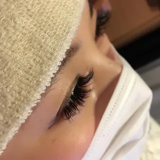 マツエク・マツパ La Chance. Sayakaのエステ・リラクイメージ