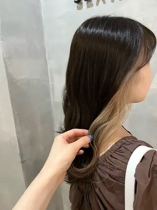 ロング カラー 中川 もえか【明石】のヘアスタイル