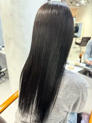 セミロング カラー 髪質改善/縮毛矯正/ 艶髪/春山良太のヘアスタイル