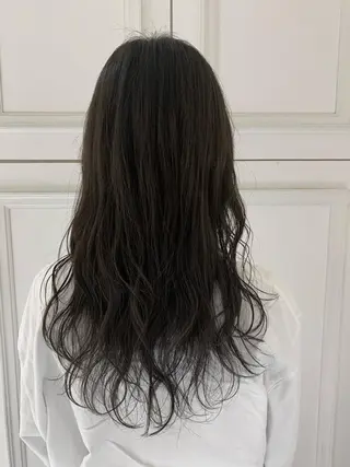 ロング 田中 未澪のヘアスタイル