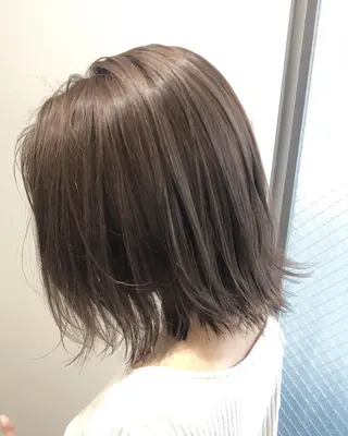 ショート カラー タカハシ ユウキのヘアスタイル