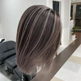 ミディアム B.Chance カラーリスト　ペーのヘアスタイル