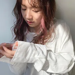 セミロング やまぐち もえかのヘアスタイル