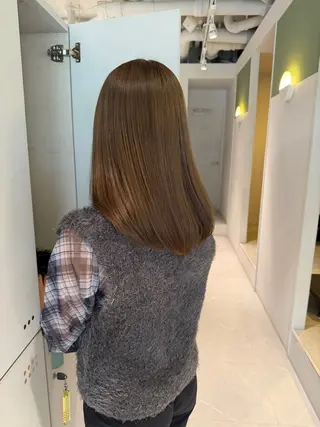 カラー momb所属・杉浦 姫菜のヘアスタイル