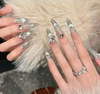 ネイル D-BEAUTY Nailsalonのネイルデザイン