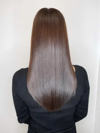 ロング biscohair 髪にドラマを。のヘアスタイル