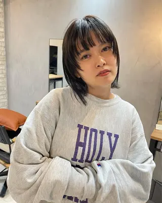 ミディアム カラー Basis 田口豪司のヘアスタイル