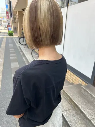ショート W所属・小林 朋花のヘアスタイル