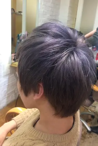 ショート カラー メンズ 加藤 あやみのヘアスタイル