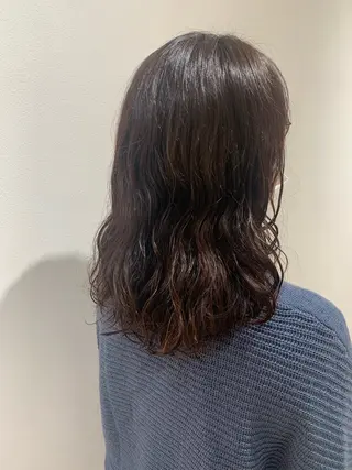 セミロング パーマ ケアブリーチ、パーマ 田中千隼のヘアスタイル