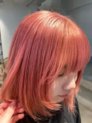 カラー ハイトーン🦴/ レイヤー🩻SENAのヘアスタイル
