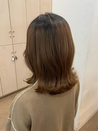 ミディアム Misaki/ レイヤー/ウルフのヘアスタイル