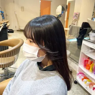 ロング 柔らかオリーブカラー 透明感カラー古澤羅威のヘアスタイル