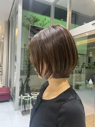 ミディアム 佐々木 麻衣のヘアスタイル