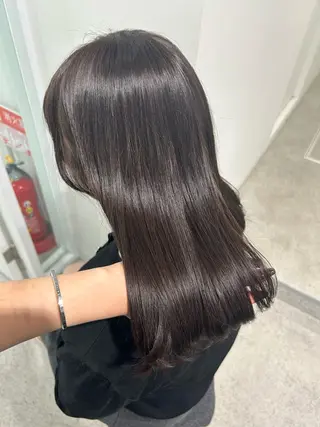 カラー YUKA💜淡色 ラベンダー/ベージュのヘアスタイル