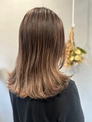セミロング カラー K Harukaのヘアスタイル