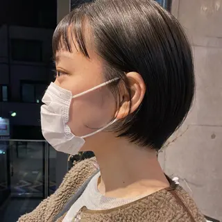 ショート カラー ボブ／レイヤー／艶 🦕risa  森下のヘアスタイル