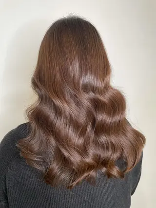 ミディアム カラー KAGAMI HIROSHIのヘアスタイル