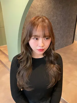 ロング カラー 縮毛矯正×再生カラー 特化マネージャー美里のヘアスタイル