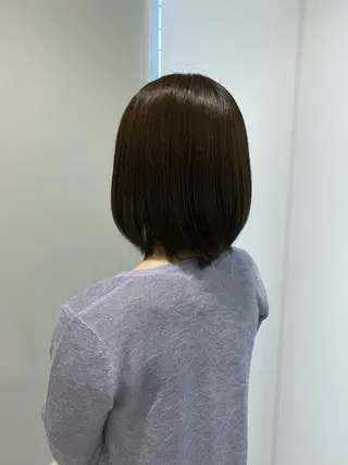 ミディアム カラー mei / 艶カラー ミディアム レイヤーのヘアスタイル