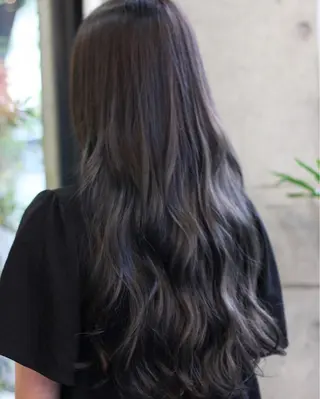 ロング カラー Roijir所属・roijir ロイジーのヘアスタイル