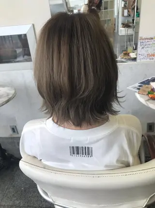 カラー 大森 有紗のヘアスタイル