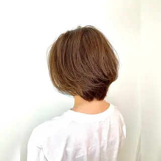 ショート ミルクティーベージュ 山本勝志のヘアスタイル