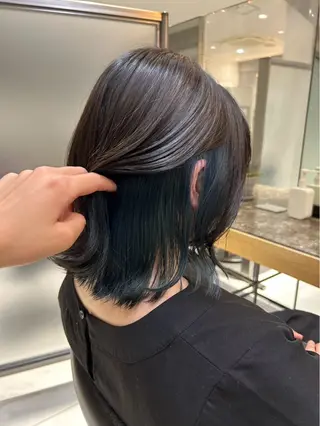 ミディアム 艶ブリーチ/カット kurumi🌼のヘアスタイル