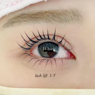 マツエク・マツパ White/マツエク /まつパ/耳つぼのマツエク・マツパデザイン