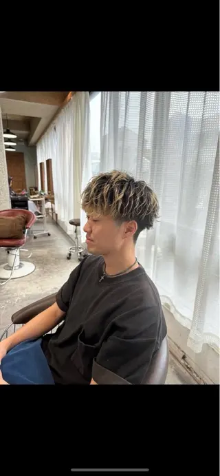 カラー Shimazaki Yojiのヘアスタイル