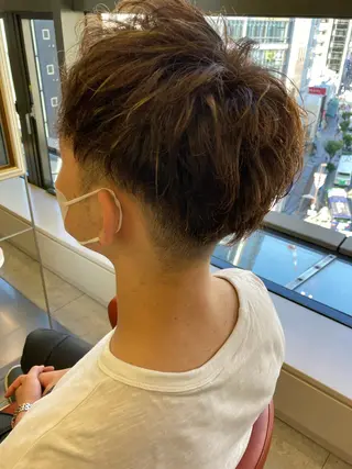 ショート カラー パーマ メンズ 小森 衣純のヘアスタイル