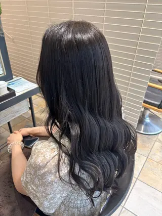 ロング カラー 小林 菜々美のヘアスタイル