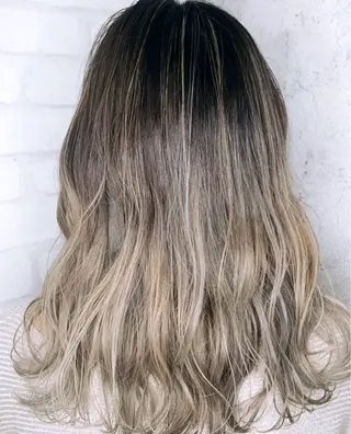 ミディアム カラー ヘアアレンジ Aloa横浜所属・トップスタイリスト Shoyaのヘアスタイル