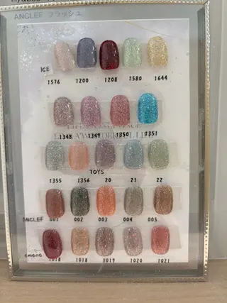 ネイル DEEokazaki ayakaのネイルデザイン