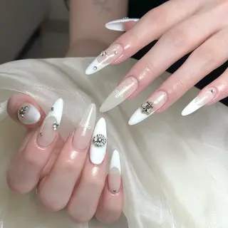 ネイル マギー ネイル🦋のネイルデザイン