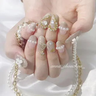 ネイル Anna Sano⭐️のネイルデザイン