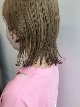 カラー muku所属・レディースカット モデル/ayunaのヘアスタイル