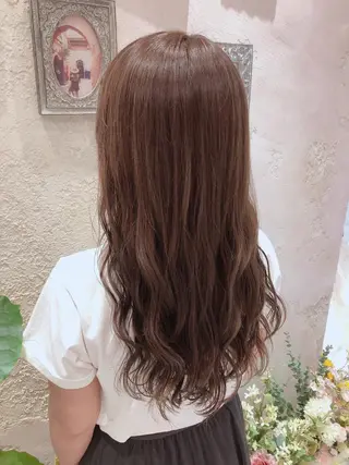 セミロング 代表山口ひな 髪質改善のプロのヘアスタイル
