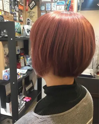 ショート カラー embrace エンブレイスのヘアスタイル