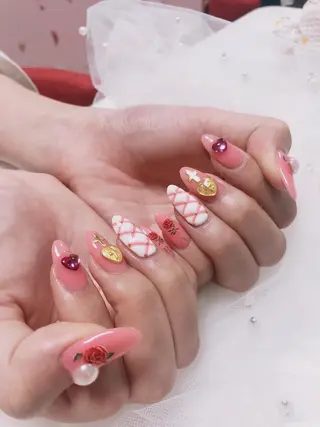 ネイル エ リのネイルデザイン