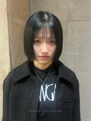 ショート レイヤーカット/ハイ トーンカラー/きらのヘアスタイル